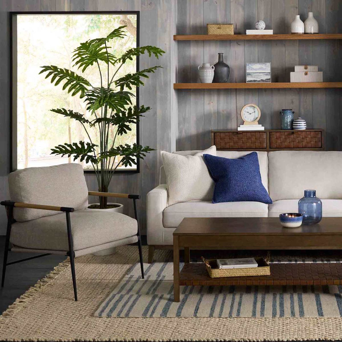Cruz Metal Accent Chair, Grey